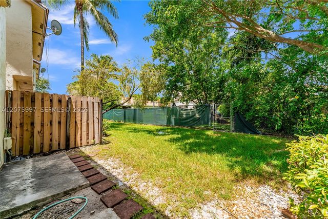127 NW 108th Ave 643L, Pembroke Pines, FL 33026
