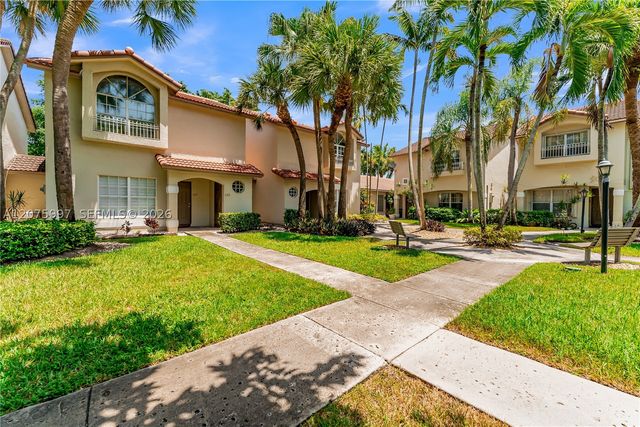 127 NW 108th Ave 643L, Pembroke Pines, FL 33026