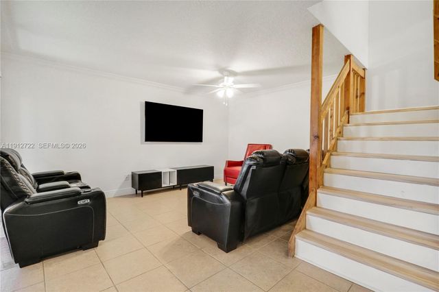 301 Lakewood Drive 8A, Jupiter, FL 33458