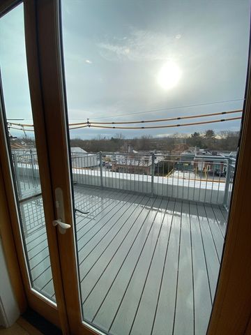 385 Pleasant St 15, Watertown, MA 02472