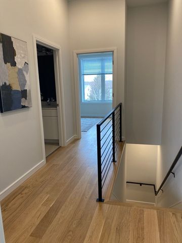 385 Pleasant St 15, Watertown, MA 02472