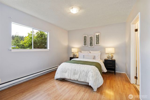 11040 NE Maine Street, Kingston, WA 98346