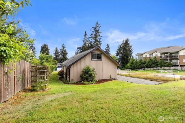 11040 NE Maine Street, Kingston, WA 98346