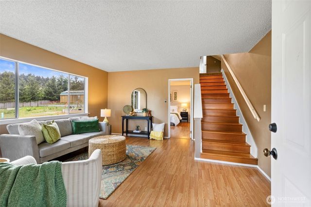 11040 NE Maine Street, Kingston, WA 98346