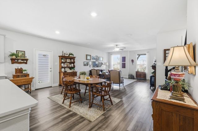 2645 Kings Canyon Mews, Corinth, TX 76210