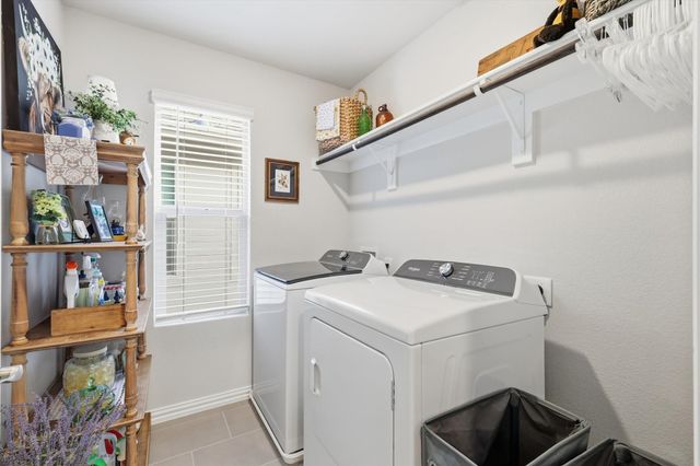 2645 Kings Canyon Mews, Corinth, TX 76210