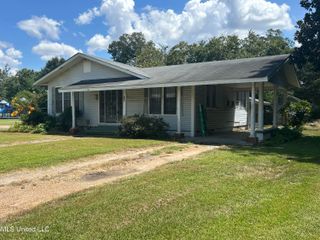 118 E Monroe Avenue, Greenwood, MS 38930