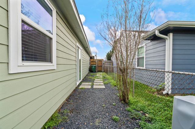 7511 Magnolia Street, Houston, TX 77023