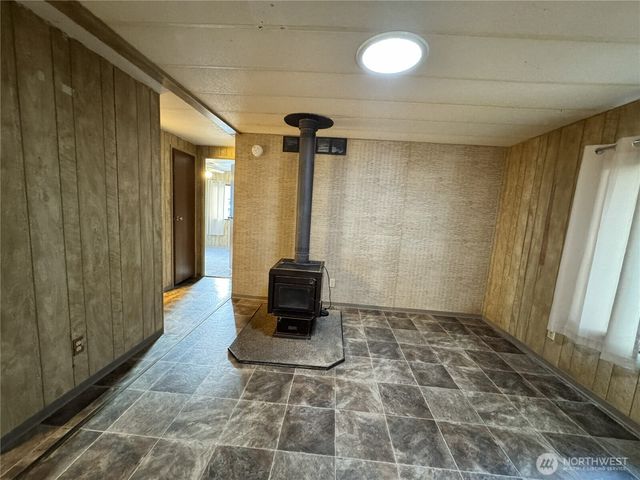 2430 Meadowlark Lane, Kelso, WA 98626