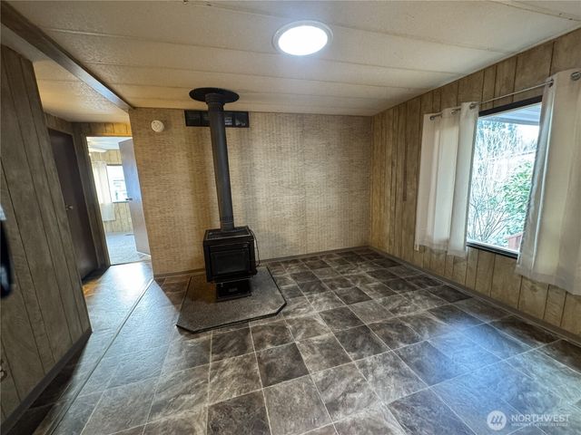 2430 Meadowlark Lane, Kelso, WA 98626