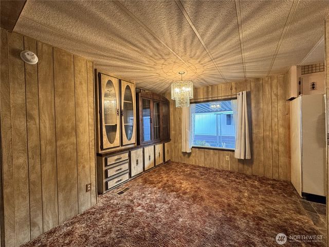 2430 Meadowlark Lane, Kelso, WA 98626