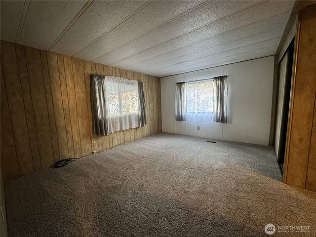 2430 Meadowlark Lane, Kelso, WA 98626