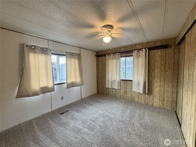 2430 Meadowlark Lane, Kelso, WA 98626