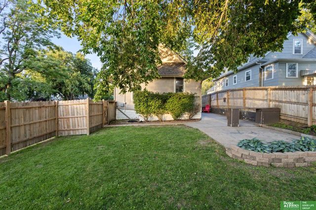 2546 N 63 Street, Omaha, NE 68104