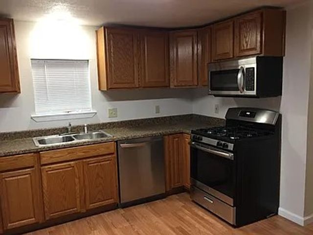 163 Hood Street, Cedar Hill, TX 75104