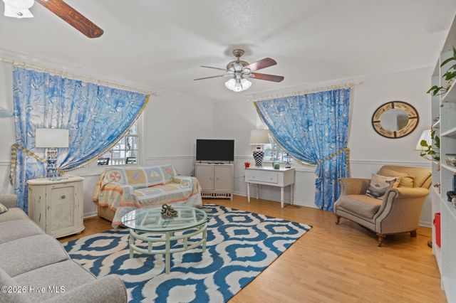 127 NW 18th Street, Oak Island, NC 28465