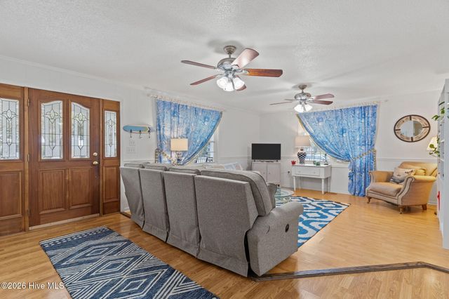 127 NW 18th Street, Oak Island, NC 28465