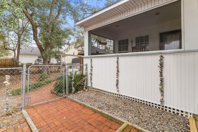 127 NW 18th Street, Oak Island, NC 28465