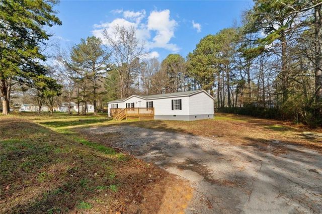106 W Nance Springs Rd, Resaca, GA 30735