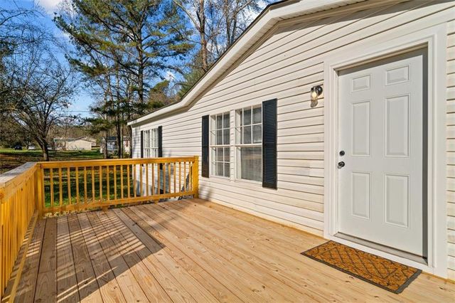 106 W Nance Springs Rd, Resaca, GA 30735