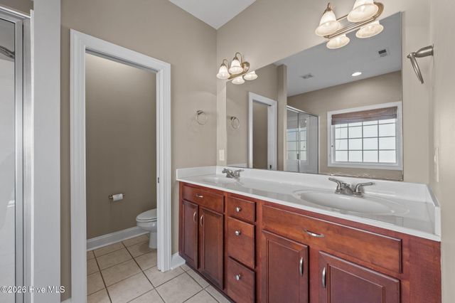 229 Wedgefield Circle, Maple Hill, NC 28454