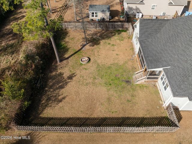 229 Wedgefield Circle, Maple Hill, NC 28454