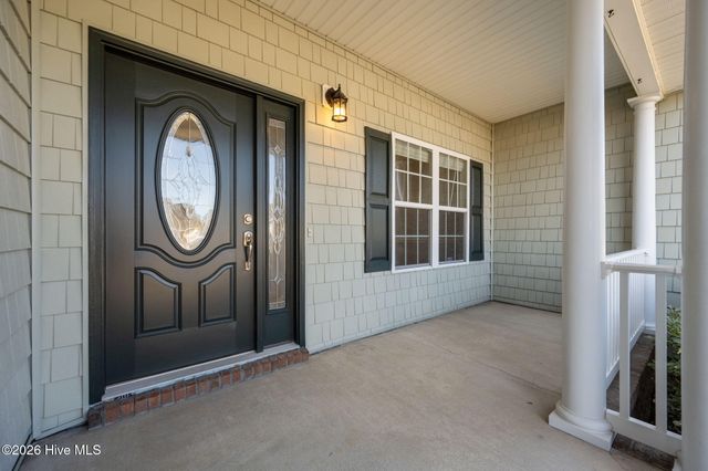 229 Wedgefield Circle, Maple Hill, NC 28454