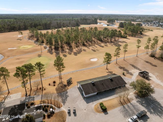 229 Wedgefield Circle, Maple Hill, NC 28454