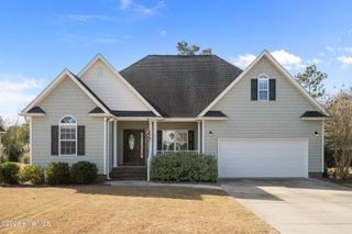 229 Wedgefield Circle, Maple Hill, NC 28454
