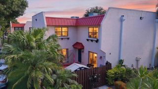 6351 Seven Springs Boulevard B, Greenacres, FL 33463