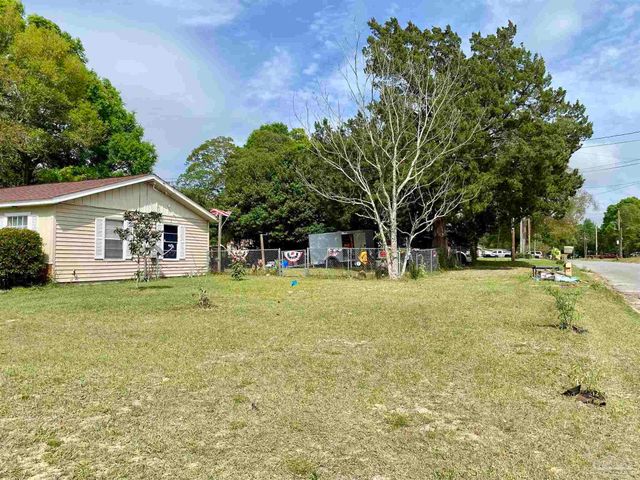 7201 Sachem Rd, Pensacola, FL 32506