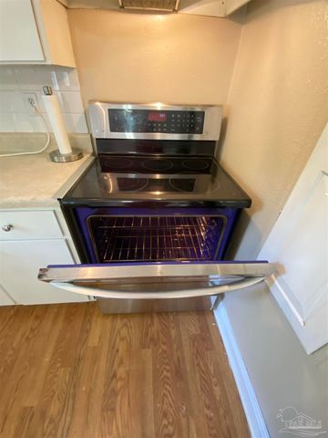 7201 Sachem Rd, Pensacola, FL 32506