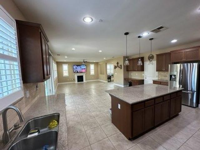 1749 Ettle, Manteca, CA 95337