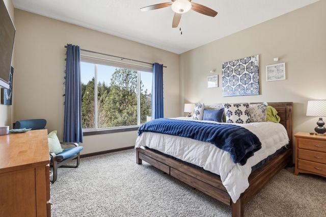 5021 N Emerald Ln, Spokane, WA 99212