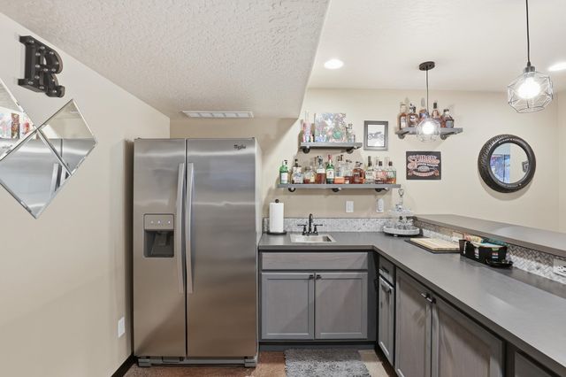 5021 N Emerald Ln, Spokane, WA 99212