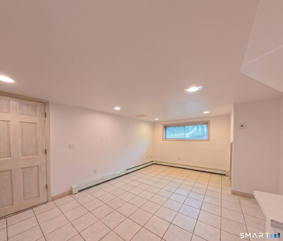 36 Derby Place, Stratford, CT 06614