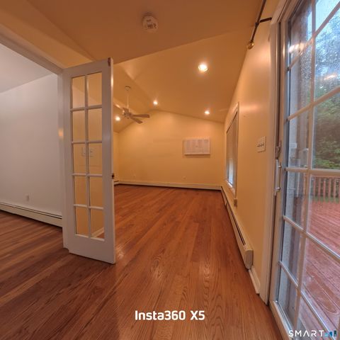 36 Derby Place, Stratford, CT 06614