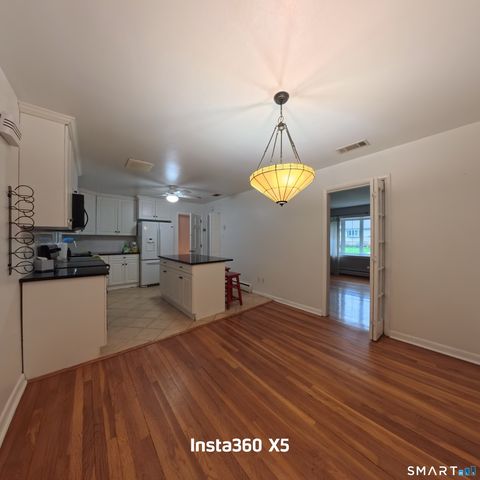 36 Derby Place, Stratford, CT 06614