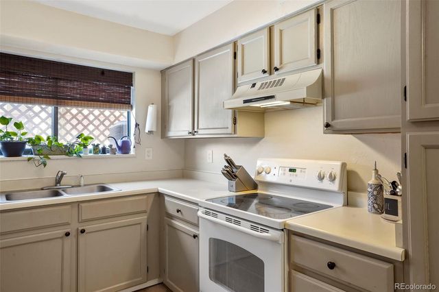 416 Wright Street 103, Lakewood, CO 80228