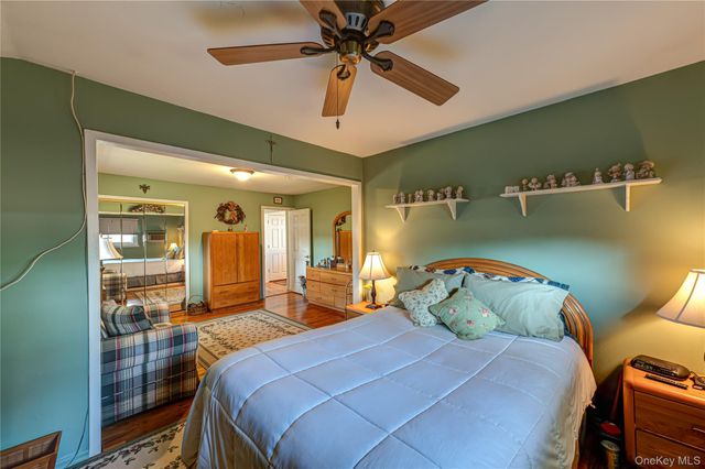 242 W 3rd Street, Deer Park, NY 11729