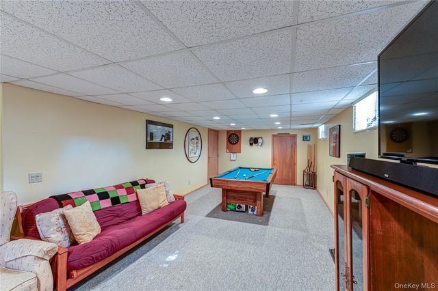 242 W 3rd Street, Deer Park, NY 11729