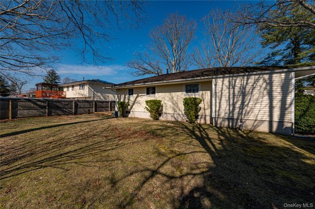 242 W 3rd Street, Deer Park, NY 11729