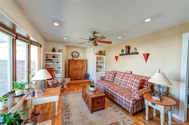 242 W 3rd Street, Deer Park, NY 11729