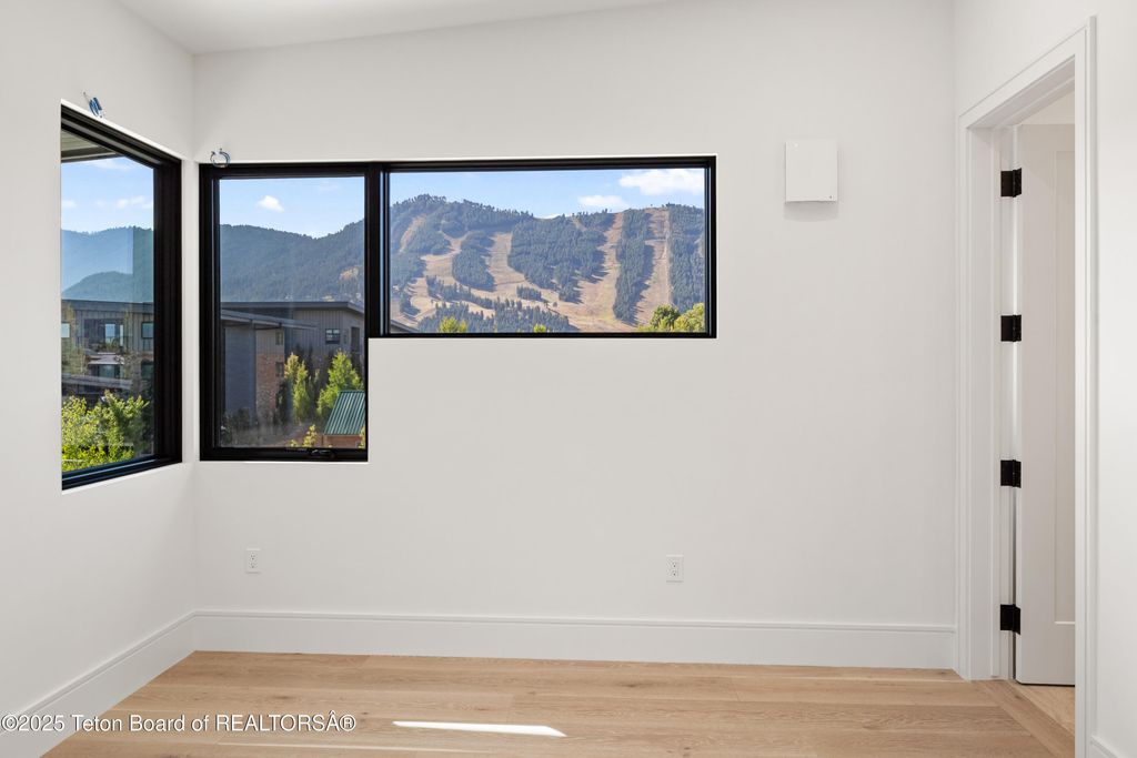 414 HIDDEN HOLLOW Drive, Jackson, WY 83001 photo 16