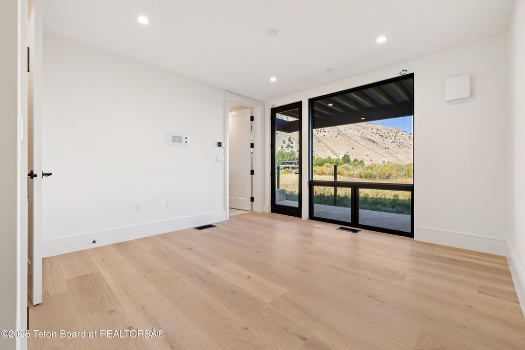 414 HIDDEN HOLLOW Drive, Jackson, WY 83001 photo 20