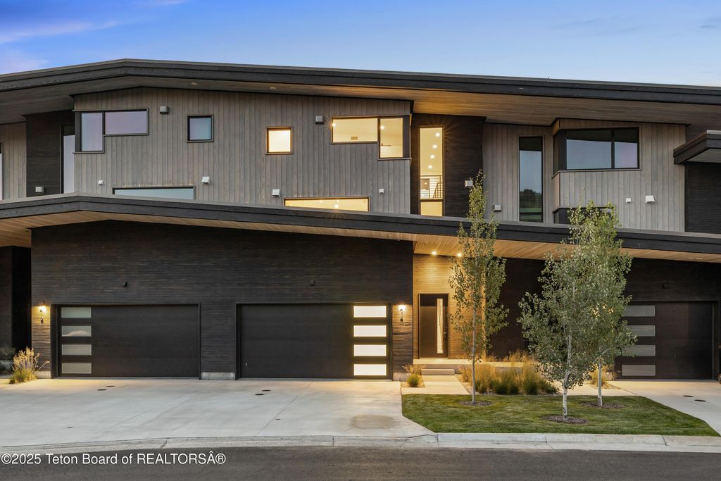 414 HIDDEN HOLLOW Drive, Jackson, WY 83001 photo 27