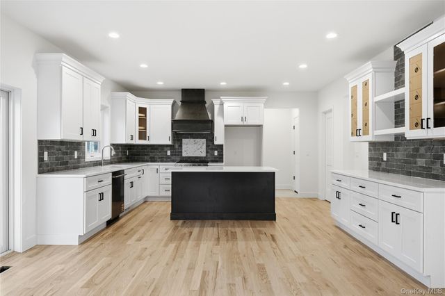 9 Fourth Avenue, Centereach, NY 11720