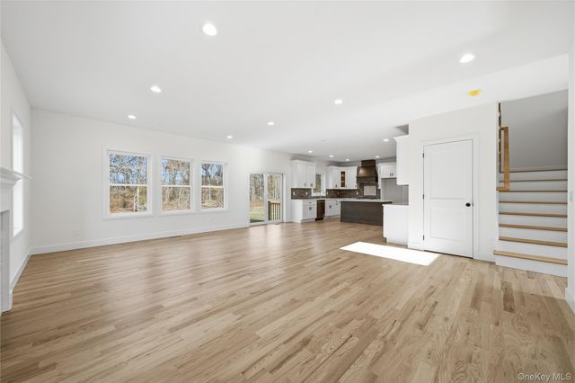 9 Fourth Avenue, Centereach, NY 11720