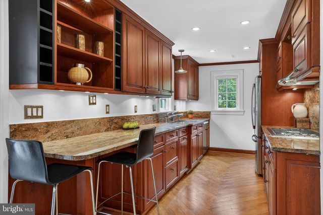4300 44TH ST NW, Washington, DC 20016