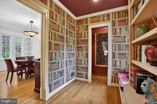 4300 44TH ST NW, Washington, DC 20016